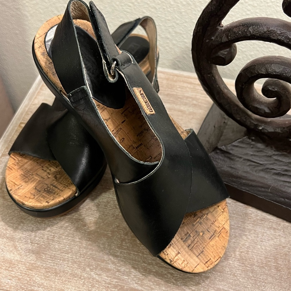 Pikalinos sandals